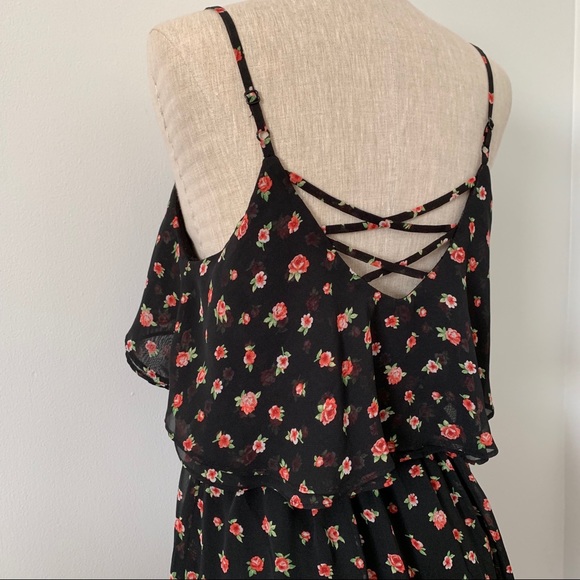 F21 Black with red floral design mini dress - Picture 4 of 5